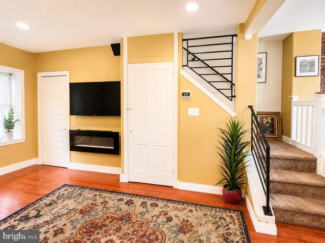 4323 DEXTER ST, Philadelphia, PA 19128