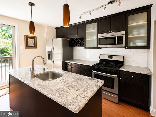 4323 DEXTER ST, Philadelphia, PA 19128
