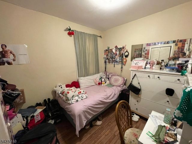 638 Franklin St, Elizabeth City, NJ 07206