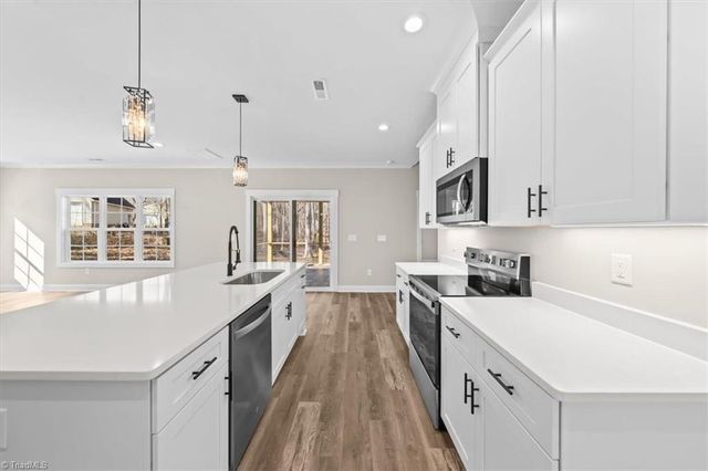 9131 Foxlair Drive, Kernersville, NC 27284