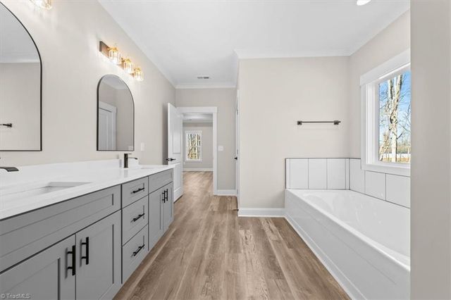 9131 Foxlair Drive, Kernersville, NC 27284