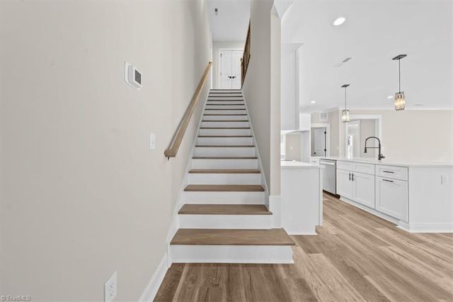 9131 Foxlair Drive, Kernersville, NC 27284