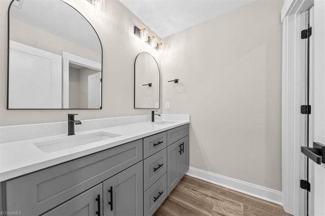 9131 Foxlair Drive, Kernersville, NC 27284