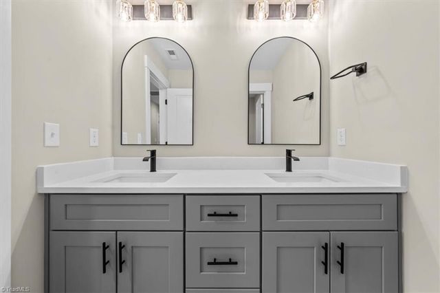 9131 Foxlair Drive, Kernersville, NC 27284