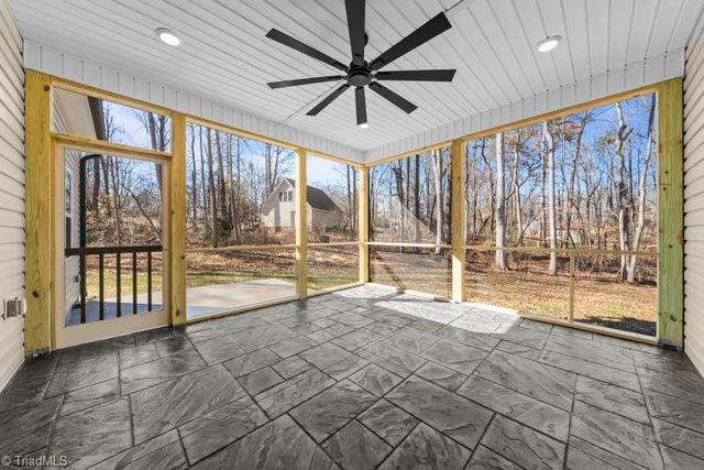 9131 Foxlair Drive, Kernersville, NC 27284