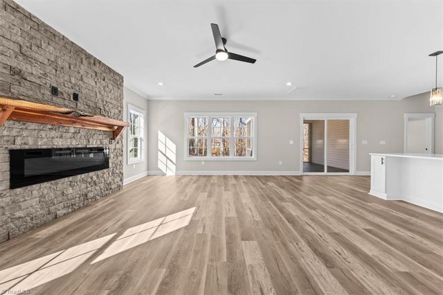 9131 Foxlair Drive, Kernersville, NC 27284