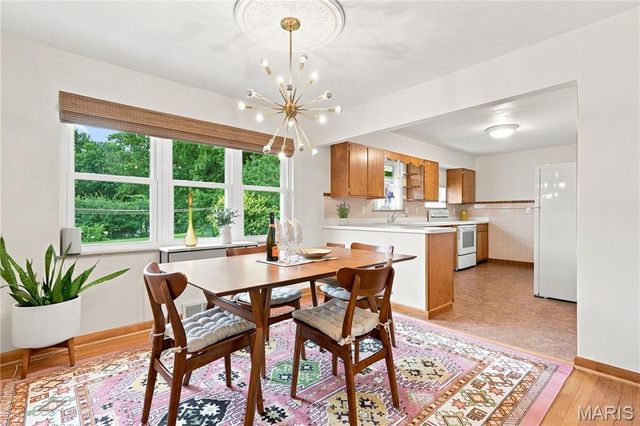 21 Elannchester Drive, Manchester, MO 63011