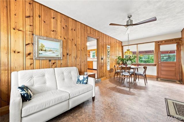21 Elannchester Drive, Manchester, MO 63011