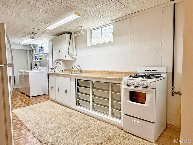 21 Elannchester Drive, Manchester, MO 63011