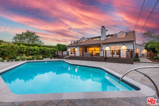 7220 Arizona Avenue, Los Angeles, CA 90045