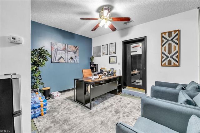 730 Finck LN, Chesapeake, VA 23320