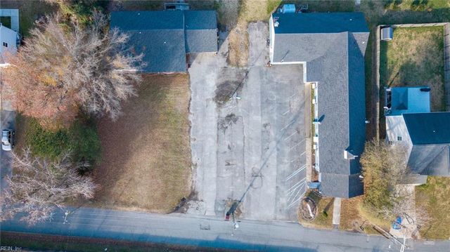 730 Finck LN, Chesapeake, VA 23320