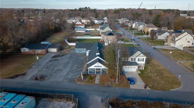 730 Finck LN, Chesapeake, VA 23320