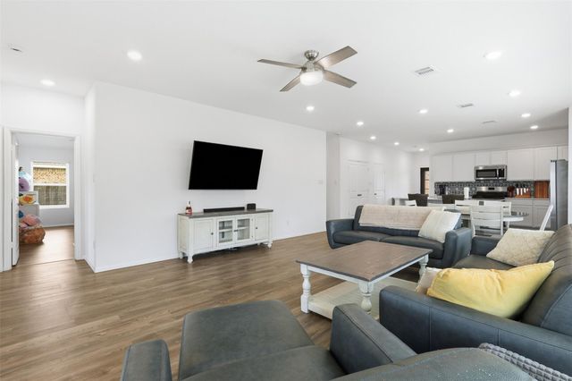 3727 Moss Hill Road, Rosenberg, TX 77469