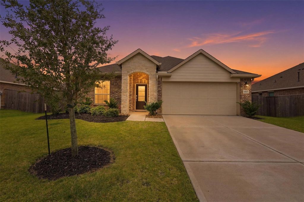 3727 Moss Hill Road, Rosenberg, TX 77469