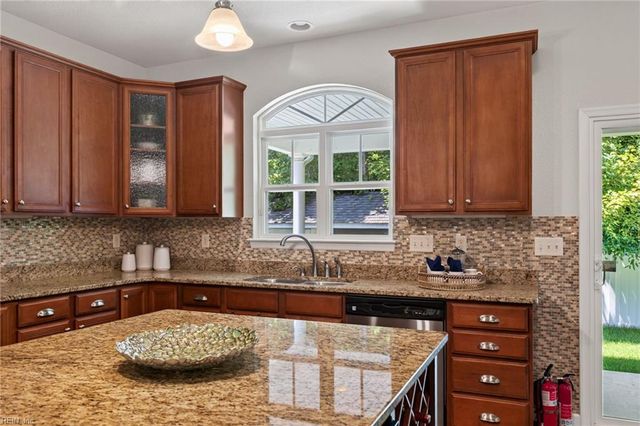 308 Wisdom PATH, Chesapeake, VA 23322
