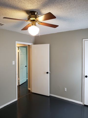 7663 Blue Carriage Court, Fort Worth, TX 76120