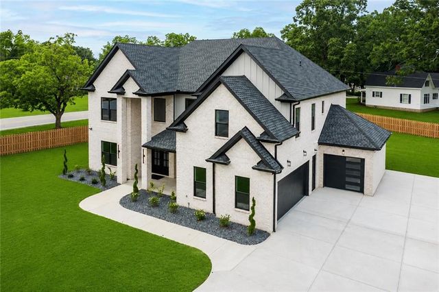 2210 Ridgedale Drive, Grayson, GA 30017
