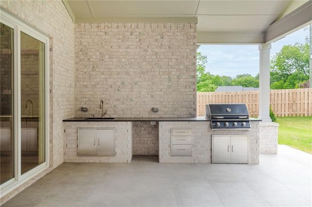 2210 Ridgedale Drive, Grayson, GA 30017