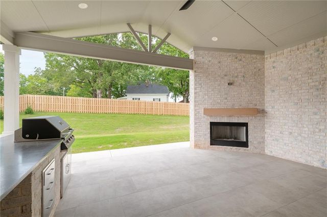 2210 Ridgedale Drive, Grayson, GA 30017