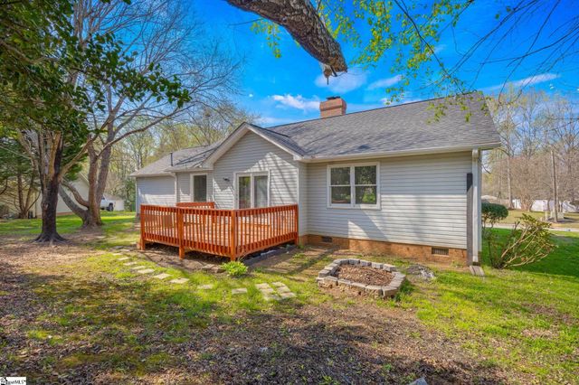 217 Hatteras Lane, Simpsonville, SC 29680