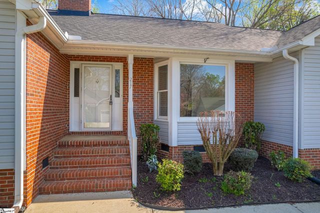 217 Hatteras Lane, Simpsonville, SC 29680