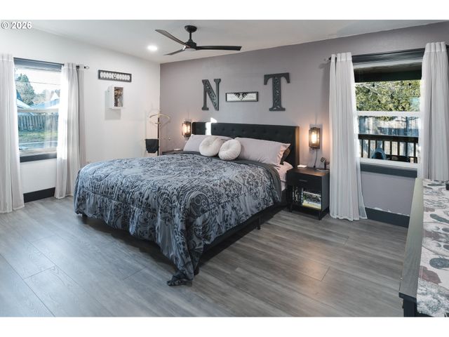 153 Se JAMES St, Camas, WA 98607