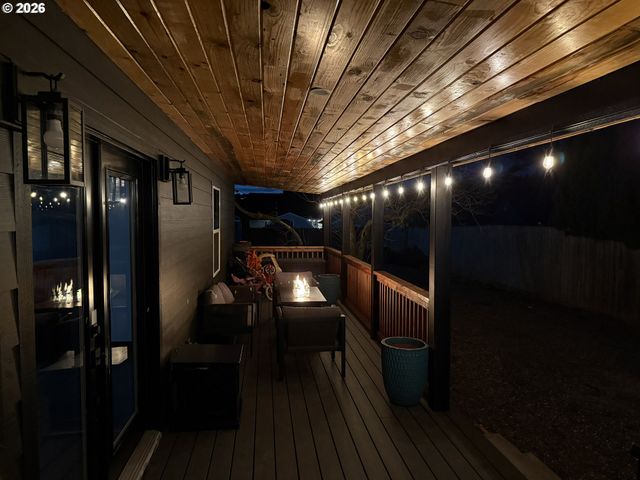 153 Se JAMES St, Camas, WA 98607