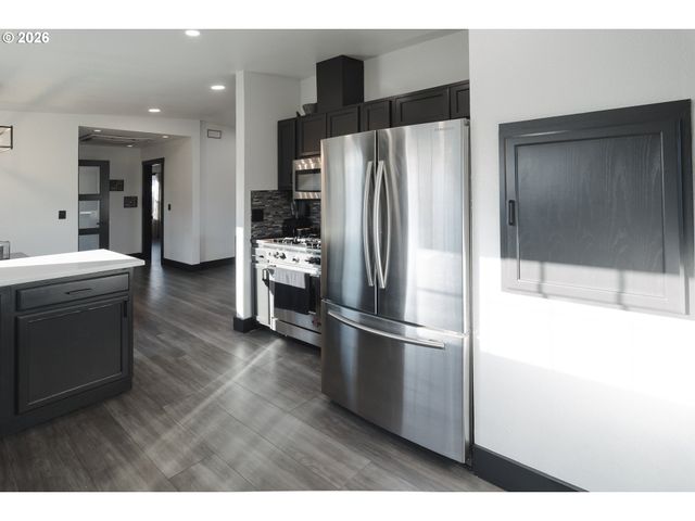 153 Se JAMES St, Camas, WA 98607