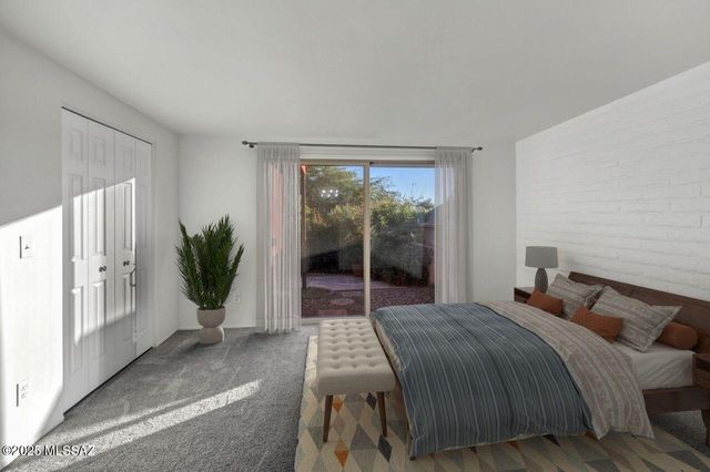 126 E Mountain Morning Drive, Oro Valley, AZ 85737