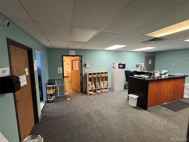 14060 Stephens Road, Warren, MI 48089