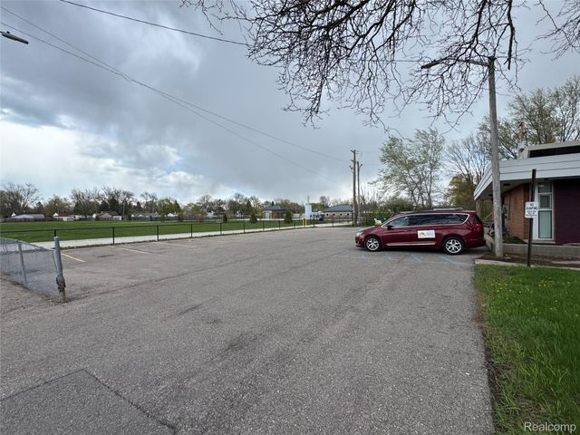 14060 Stephens Road, Warren, MI 48089