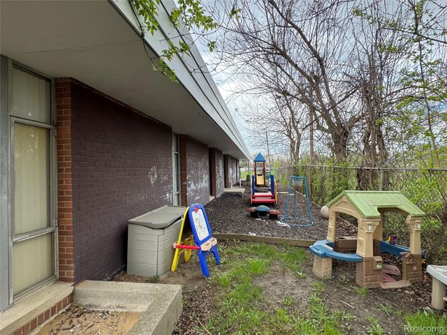 14060 Stephens Road, Warren, MI 48089