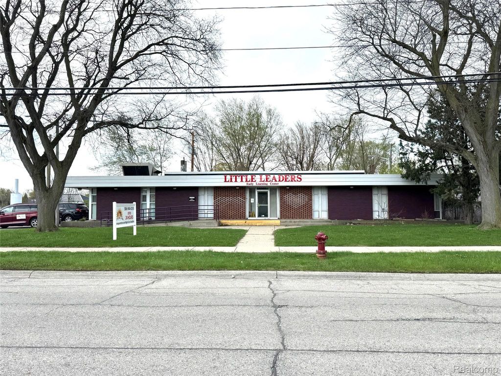 14060 Stephens Road, Warren, MI 48089