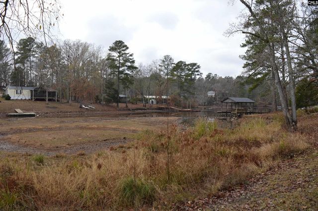 1613 Lakeshore Road, Camden, SC 29020