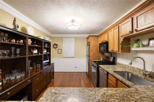 1882 Kolb Farm SW Circle, Marietta, GA 30008