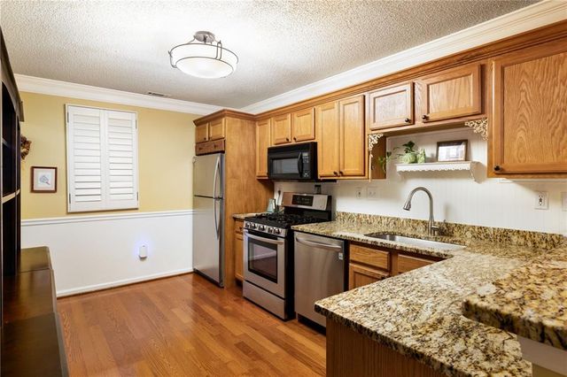 1882 Kolb Farm SW Circle, Marietta, GA 30008