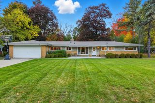 32411 Tareyton Street, Farmington Hills, MI 48334