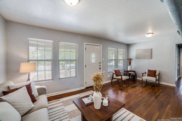 114 Oxford Drive, San Antonio, TX 78213