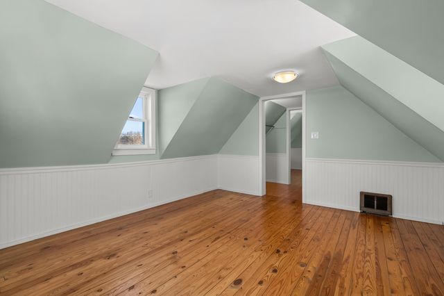 9481 W Pine Lake Road, Prairieville Twp, MI 49046