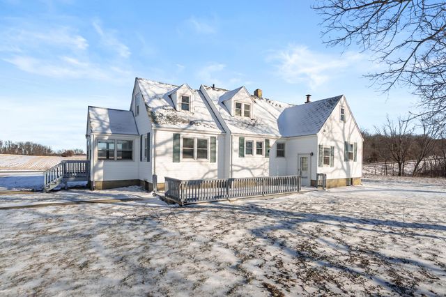 9481 W Pine Lake Road, Prairieville Twp, MI 49046