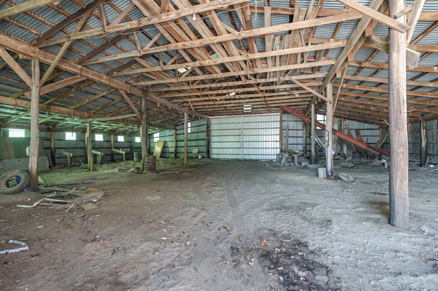 9481 W Pine Lake Road, Prairieville Twp, MI 49046