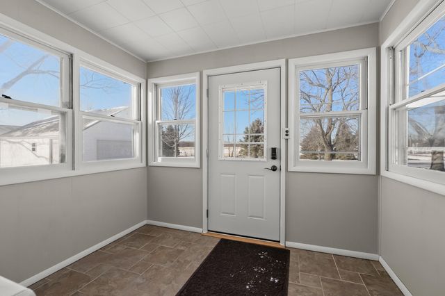 9481 W Pine Lake Road, Prairieville Twp, MI 49046