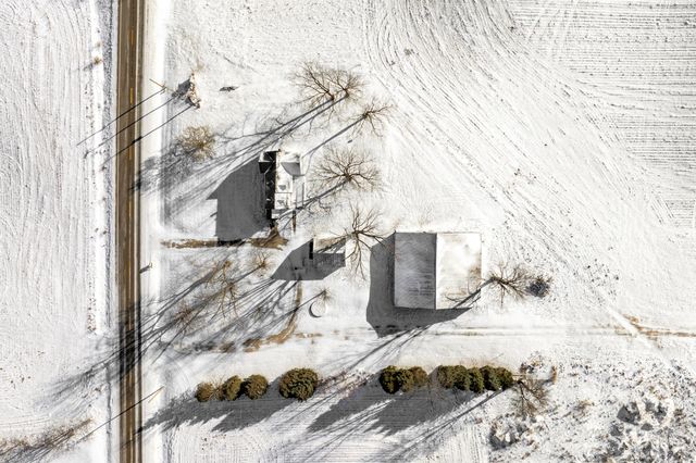 9481 W Pine Lake Road, Prairieville Twp, MI 49046