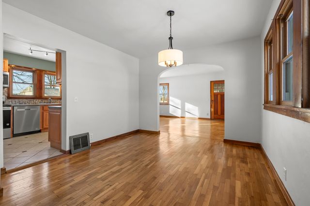 9481 W Pine Lake Road, Prairieville Twp, MI 49046