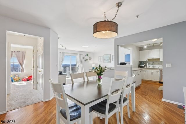 1636 King Ct, Green Brook Twp., NJ 08812