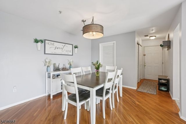 1636 King Ct, Green Brook Twp., NJ 08812