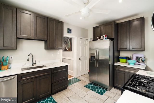 22 STACEY AVE, Trenton, NJ 08618