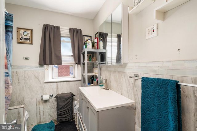 22 STACEY AVE, Trenton, NJ 08618