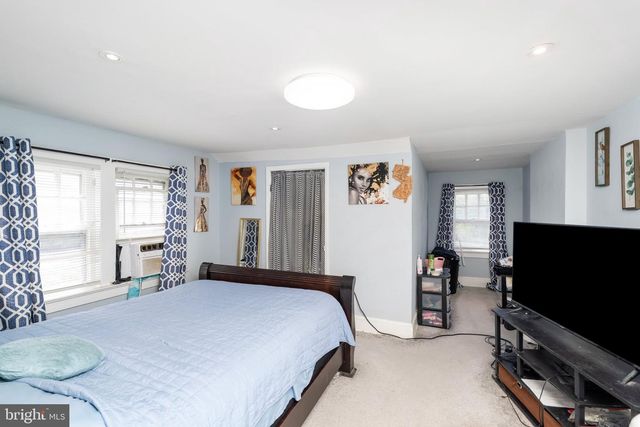 22 STACEY AVE, Trenton, NJ 08618